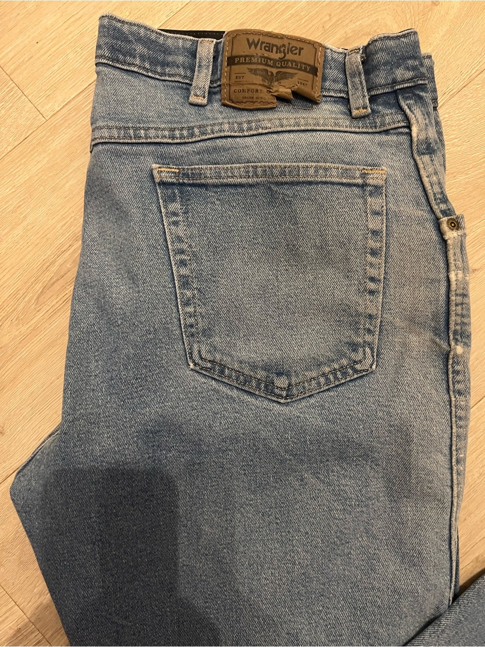 Wrangler Men’s Light Blue Relaxed Jean